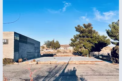 15663 Village Drive, Victorville, CA 92394 - Photo 31