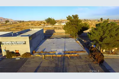 15663 Village Drive, Victorville, CA 92394 - Photo 11