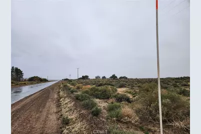 45230 Fairview Road, Newberry Springs, CA 92365 - Photo 3