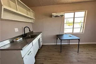 36281 Fleetwood St, Lucerne Valley, CA 92356 - Photo 11