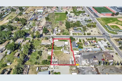 17643 Santa Ana Avenue, Bloomington, CA 92316 - Photo 9