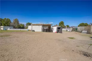 17643 Santa Ana Ave, Bloomington, CA 92316 - Photo 23