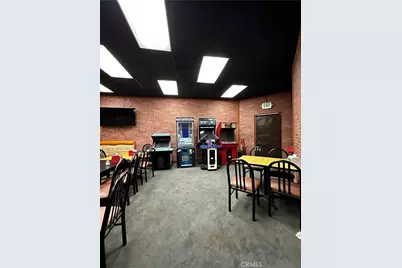 8884 Limonite Avenue, Jurupa Valley, CA 92509 - Photo 11