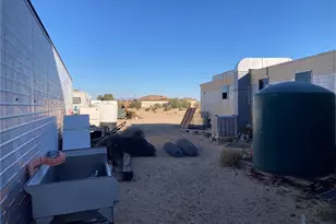 35127 Condor Rd, Newberry Springs, CA 92365 - Photo 17