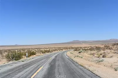 0 Vac/Vic Avenue B10/245 Ste, Lancaster, CA 93535 - Photo 9