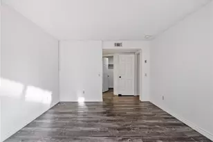 19246 Pine Way, Apple Valley, CA 92308 - Photo 15