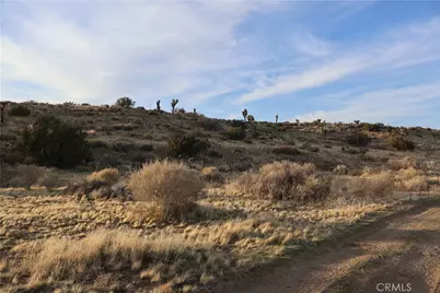 9955 Macron Street, Oak Hills, CA 92344 - Photo 17