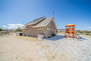 10022 Silver Rock Rd, Pinon Hills, CA 92372 - Photo 3