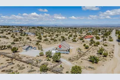 10022 Silver Rock Road, Pinon Hills, CA 92372 - Photo 35