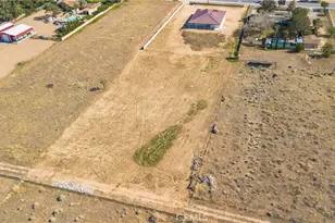 1805 W Columbia Way, Lancaster, CA 93534 - Photo 23