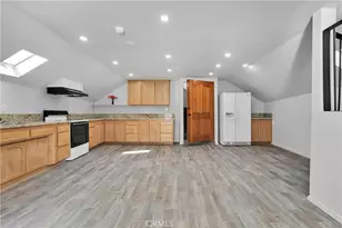 13633 Summit Valley Rd, Hesperia, CA 92345 - Photo 23