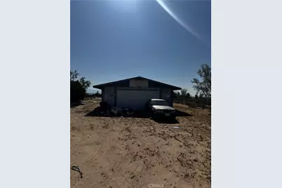 11550 Itoya Vista Street, Apple Valley, CA 92308 - Photo 9