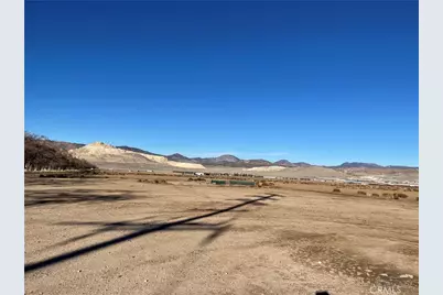 20028 Tehachapi Willow Springs Rd, Tehachapi, CA 93561 - Photo 17