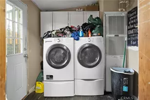 9125 Visalia Ave, Lucerne Valley, CA 92356 - Photo 11