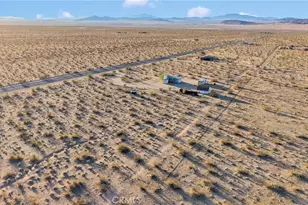 5457 Larrea Rd, Landers, CA 92285 - Photo 17