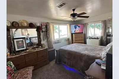 8625 C Avenue, Hesperia, CA 92345 - Photo 9