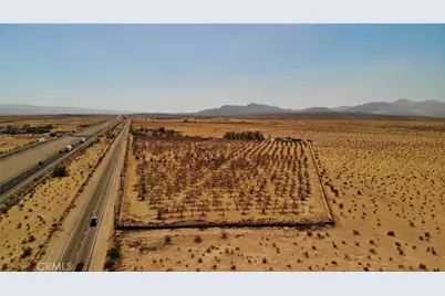45534 Hacienda Road, Yermo, CA 92398 - Photo 3