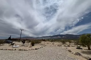 36160 Palm Rd, Lucerne Valley, CA 92356 - Photo 17