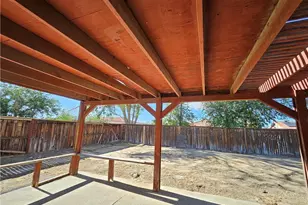 10966 Willow Ln, Adelanto, CA 92301 - Photo 17