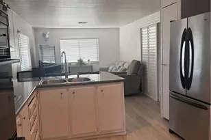 13393 Mariposa Rd, Victorville, CA 92395 - Photo 9