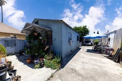 1684 E Martin Luther King Jr Boulevard, Los Angeles, CA 90011 - Photo 17