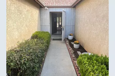 12873 Cobalt Road, Victorville, CA 92392 - Photo 9