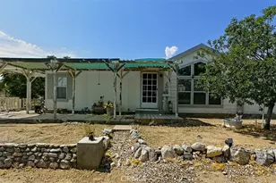 1895 Barkley Ranch Rd, Pinon Hills, CA 92372 - Photo 3