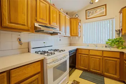 22241 Nisqually Road #169, Apple Valley, CA 92308 - Photo 11