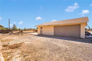 14444 Iroquois Rd, Apple Valley, CA 92307 - Photo 25