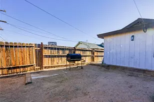 132 S Holly Canyon Dr, Ridgecrest, CA 93555 - Photo 39