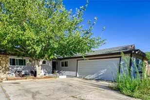 132 S Holly Canyon Dr, Ridgecrest, CA 93555 - Photo 3