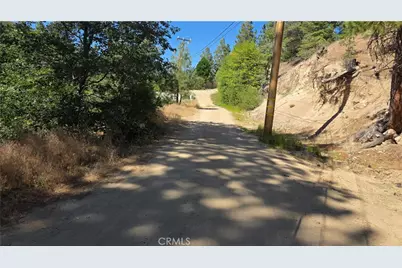 29629 Little Bear Creek Road, Cedar Glen, CA 92321 - Photo 31