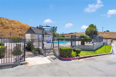 2660 Twain Dr #15, San Bernardino, CA 92407 - Photo 23