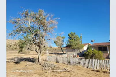 27177 Cahuilla Road, Apple Valley, CA 92307 - Photo 3