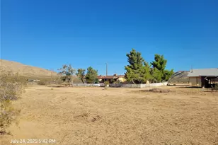 27177 Cahuilla Rd, Apple Valley, CA 92307 - Photo 23