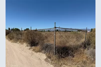 9875 Braceo Street, Oak Hills, CA 92344 - Photo 11