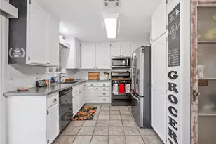 12835 Iroquois Rd, Apple Valley, CA 92308 - Photo 9