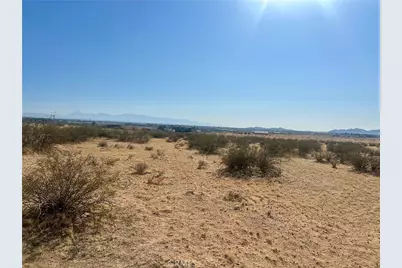 1 Shirwaun Road, Apple Valley, CA 92307 - Photo 1