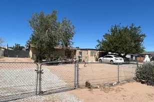 10784 Kern, Hesperia, CA 92345 - Photo 1