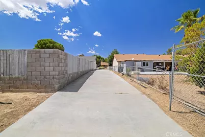 12867 Banyon Tree Lane, Victorville, CA 92392 - Photo 39