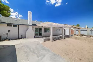 12867 Banyon Tree Ln, Victorville, CA 92392 - Photo 25