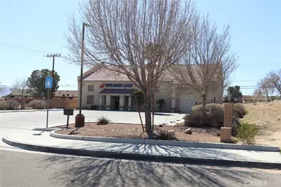 17537 Bear Valley Road, Hesperia, CA 92345 - Photo 3