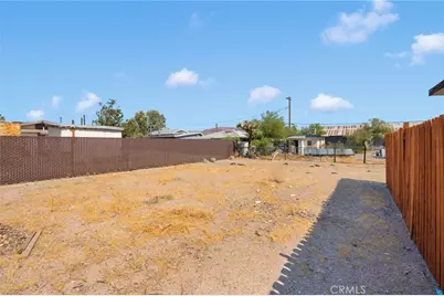 33454 Hampton Way, Daggett, CA 92327 - Photo 15