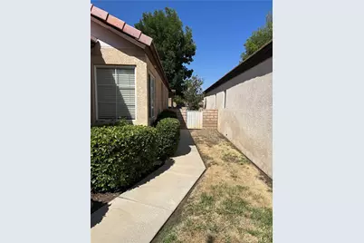 11580 Oak Street, Apple Valley, CA 92308 - Photo 23
