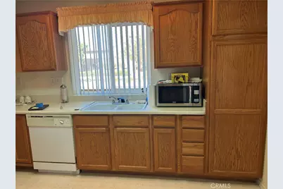 11580 Oak Street, Apple Valley, CA 92308 - Photo 9