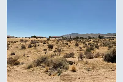 7 Ocotillo Way, Apple Valley, CA 92308 - Photo 3