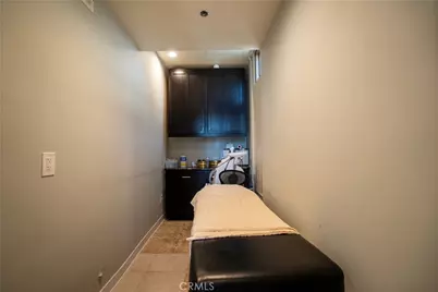 2079 Compton Avenue, Corona, CA 92881 - Photo 9