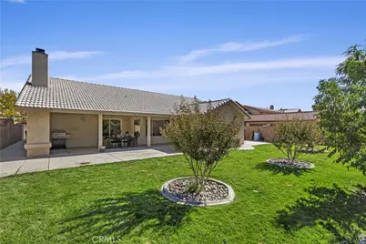 13660 Spring Valley Pkwy, Victorville, CA 92395 - Photo 29