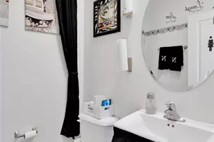 15874 Marigold Ct, Victorville, CA 92394 - Photo 11