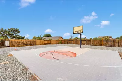 13262 Cuyamaca Road, Apple Valley, CA 92308 - Photo 21